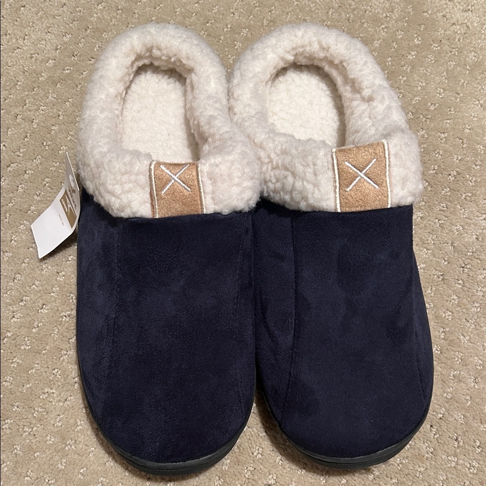 NWT Vitike Navy Blue Fleece Moccasin-Style Slipper